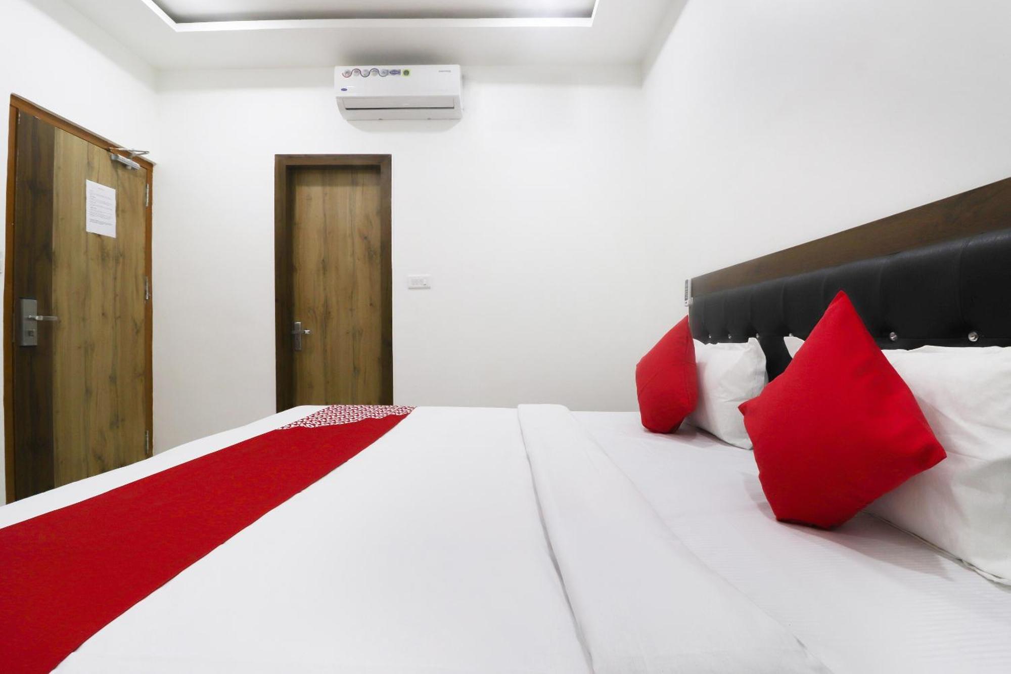 Hotel O Vrindavan Inn Near Lulu Mall Bijnaur Bagian luar foto