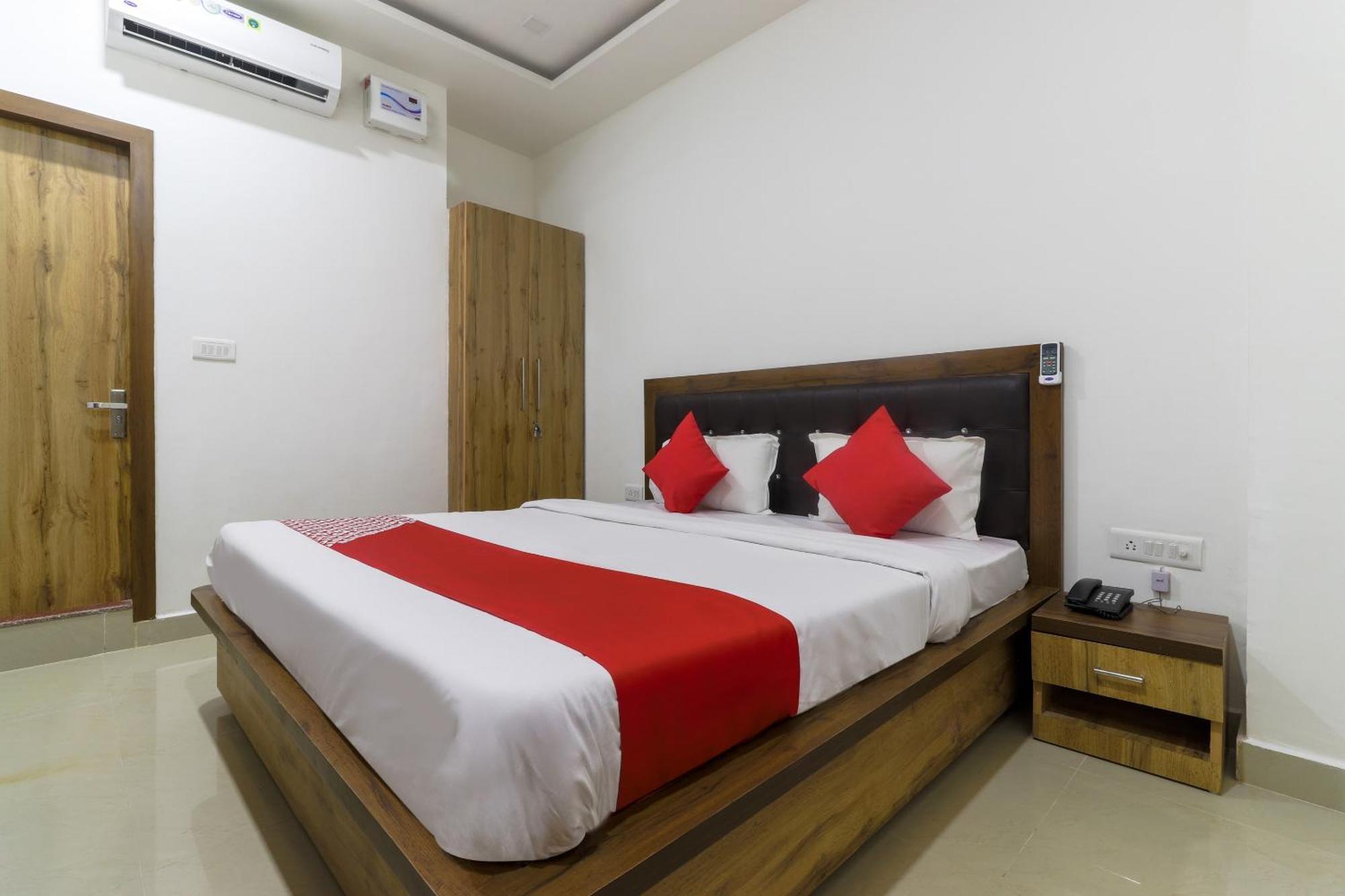 Hotel O Vrindavan Inn Near Lulu Mall Bijnaur Bagian luar foto