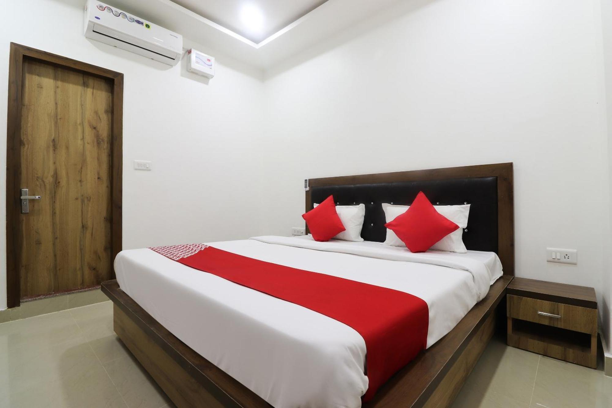 Hotel O Vrindavan Inn Near Lulu Mall Bijnaur Bagian luar foto